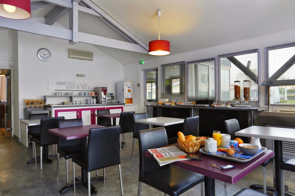 Hotel Kyriad Montauban Exteriör bild