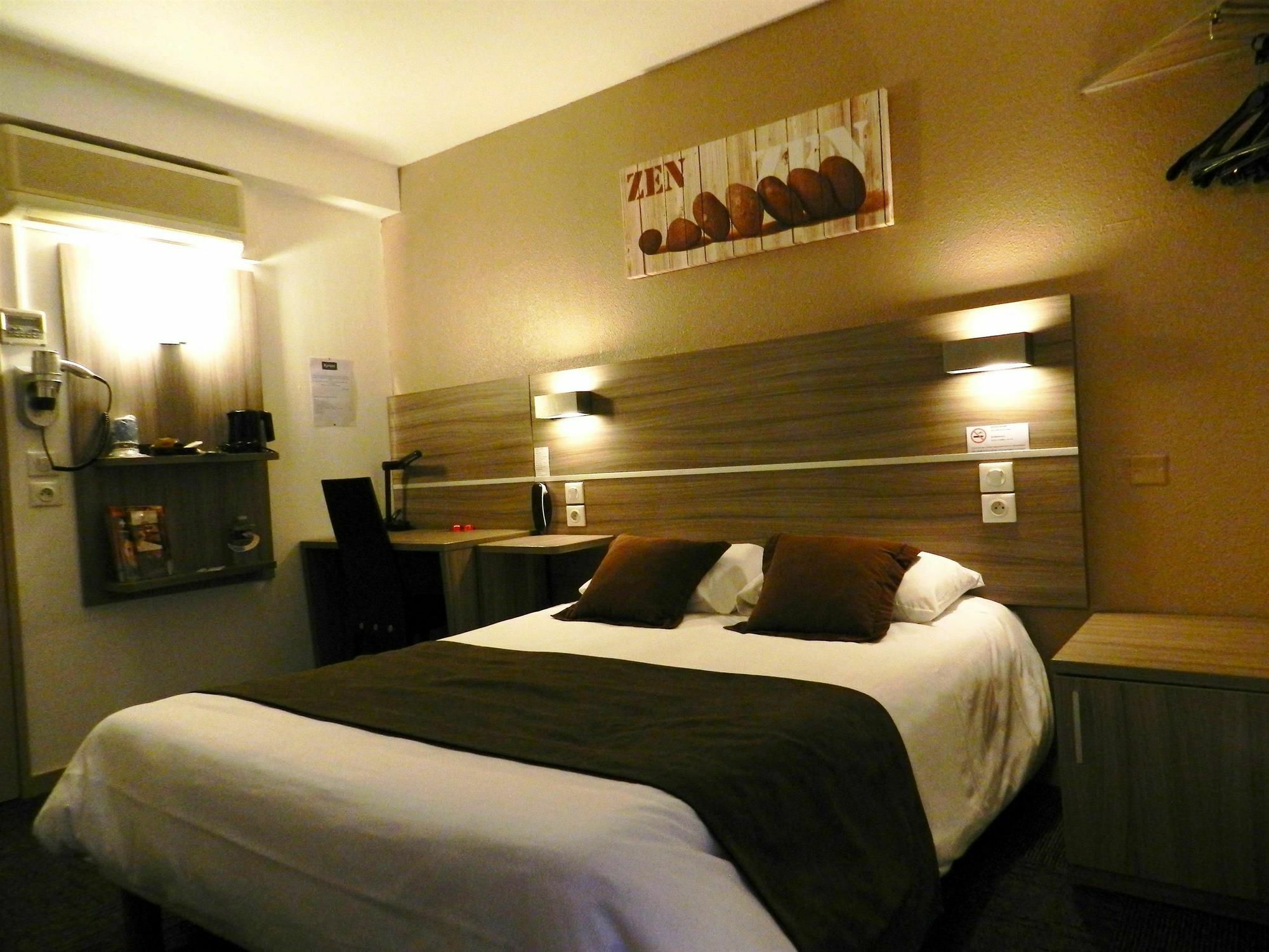 Hotel Kyriad Montauban Rum bild