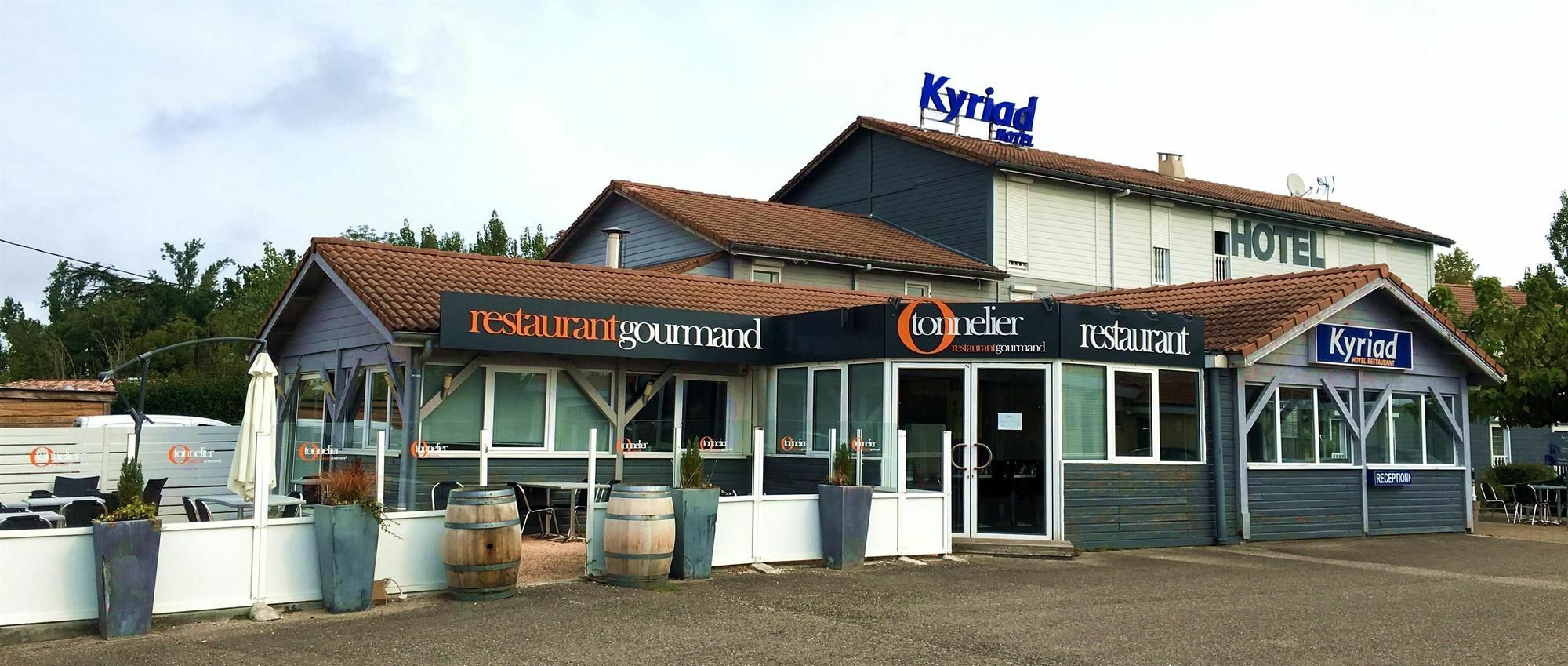 Hotel Kyriad Montauban Exteriör bild